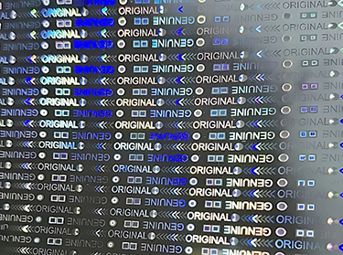 Non positioning hologram hot stamping foil with generic pattern